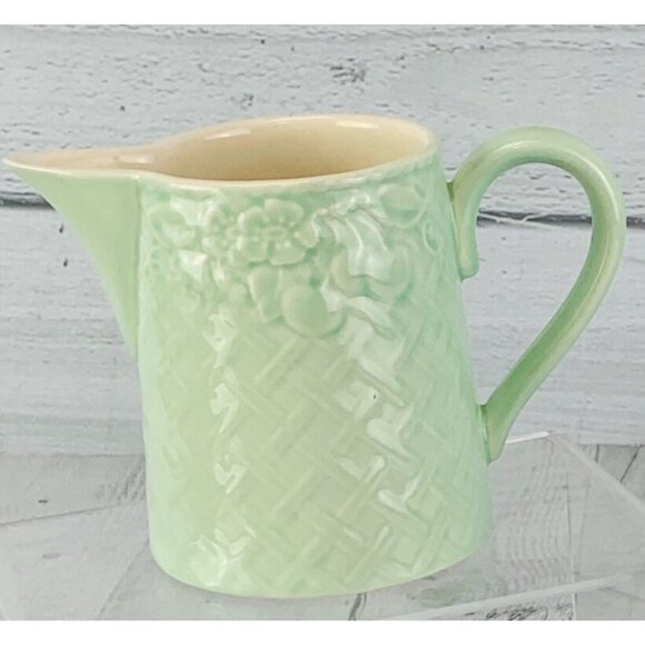Villeroy & Boch PIEMONT PRIMAVERA Light Green Embossed Lattice Fruit Creamer - Picture 1 of 7